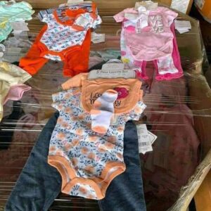 Palette de vêtements mixtes pour bébés et jeunes enfants – 600 pièces élégantes