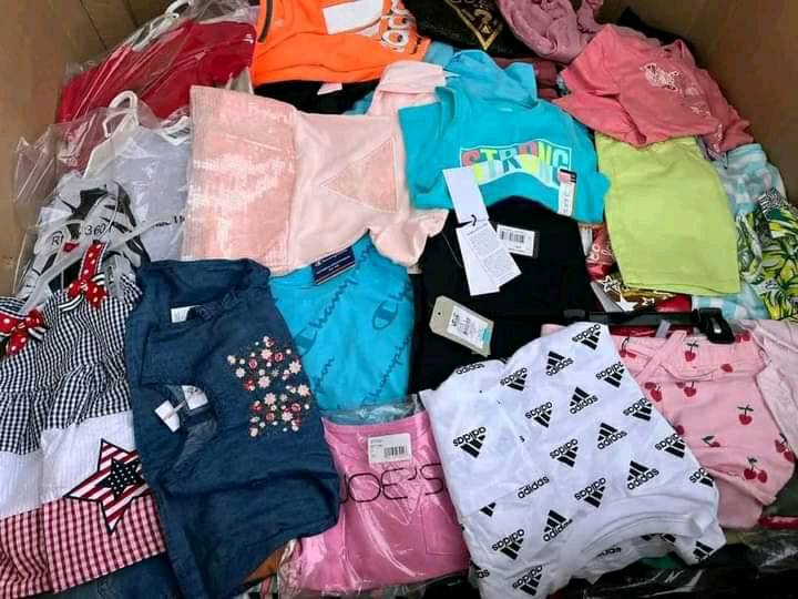 Palette de vêtements pour enfants assortis – 600 pièces élégantes - Image 6