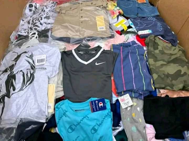 Palette de vêtements pour enfants assortis – 600 pièces élégantes - Image 5